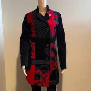 Desigual coat black and red velvet washable 40